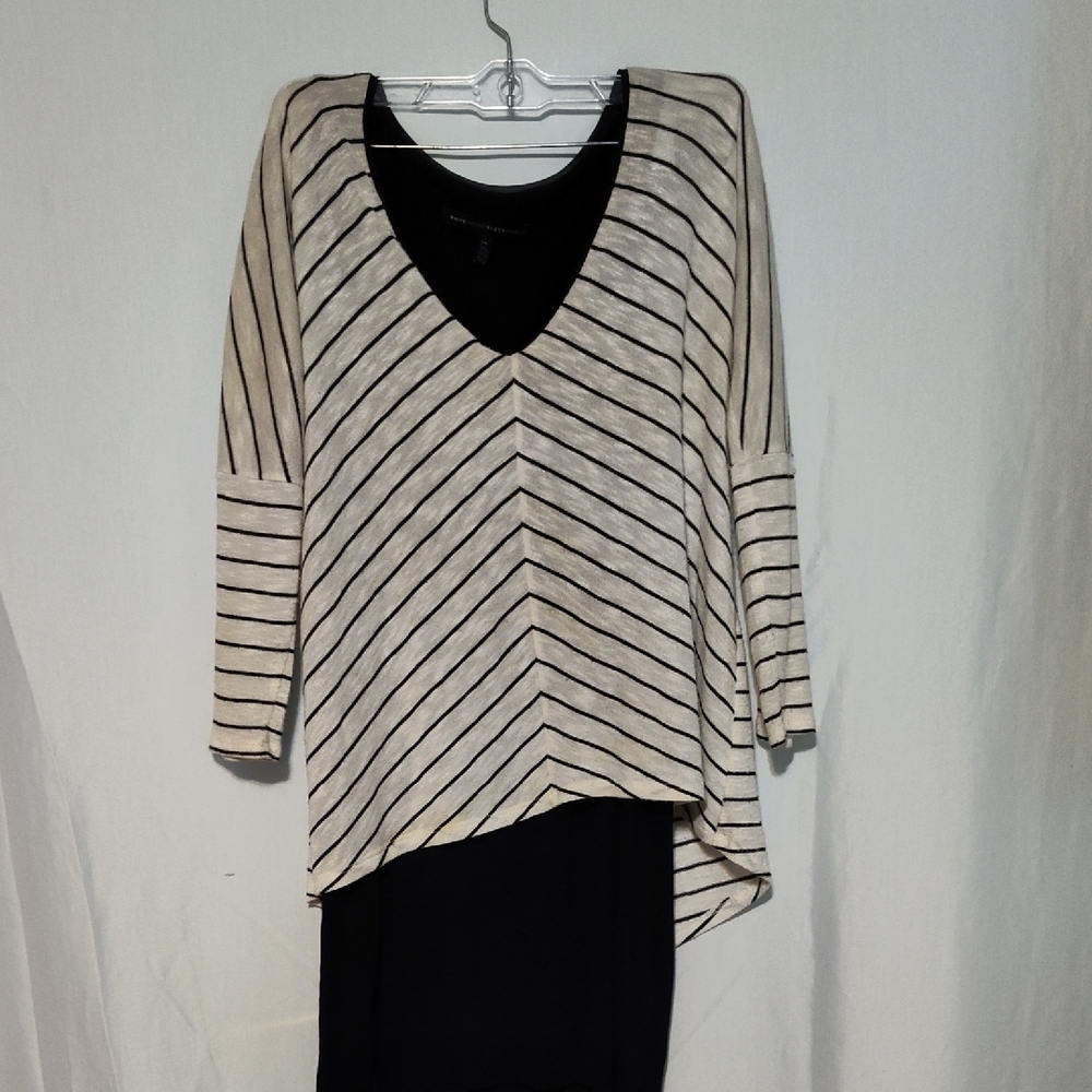 White House Black Market Women's Size Xs V-Neck Striped Top Tunic White Black